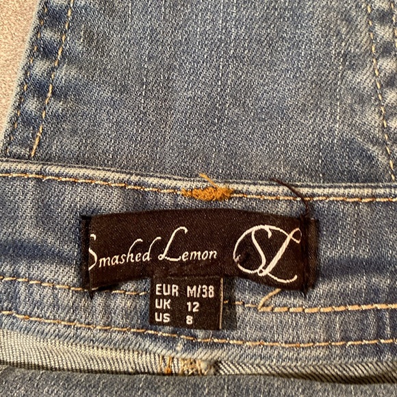 Smashed Lemons - women’s denim short-alls. Size 8 - Picture 3 of 9